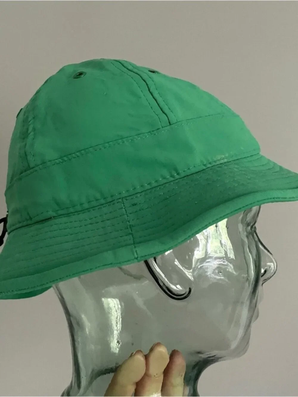 Aritzia TNA Green Gaffey Round Water Resistant Bucket Hat - XS/S, worn 1X!